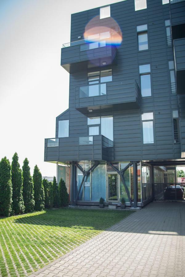 Apartments Steel Residence- Tesla Drive Experience Timişoara Eksteriør billede